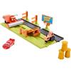 Mattel Disney e Pixar Cars Corsa Acrobatica in Fuga da Frank Playset con 3 veicoli giocattolo e 2 modalità di gioco, include Saetta McQueen, HRX48