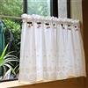 A.Monamour Tenda corta per piccole finestre, in cotone bianco, con ricamo floreale, decorazione a ciliegia, opaca, per cucina, bar, armadietto, porta