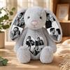 VEELU Peluche Coniglio Personalizzato con 8 Foto, Coniglio di Stoffa con Stampa Foto sulle Orecchie, Regalo Personalizzato per Famiglia, Coppia, Mamma e Papà, Compleanno, Matrimonio, Anniversario (Stile 3)