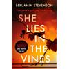 Benjamin Stevenson She Lies in the Vines (Tascabile)