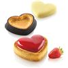 silikomart | KIT MINI TARTE PETIT AMOUR, Set con 8 Mini Anelli Microforati + Tappeto Decorativo, Anello in TPLUS 78 x 68 h 20 mm, Stampo Decorativo in Silicone, Monoporzioni a Cuore, Made in Italy