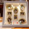 Generic Mini scatola fai da te con sagoma museale, kit cornice con mini cornici e statuette dorate, celebra i tuoi ricordi unici con stile, per anniversari, matrimoni, compleanni e decorazioni per la casa