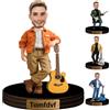 VWCSDSCS Personalizzato Cartone animato Chitarrista Figurine Ginnolo Ritratto Scrivania Nome Piatto Personalizzato Cartoon Chitarra Elettrica Musicista Scultura Ornamento Placca Acrilica Unico Compleanno