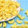 Mioaoa 35 mini banane artificiali gialle in plastica, graziose banane in scala 1/12, banane realistiche, frutta finta, mini frutti per casa, cucina, giardino, decorazione per casa delle bambole, accessori
