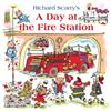 Richard Scarry A Day at the Fire Station (Tascabile)