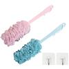 Nwvuop Confezione da 2 spazzole da bagno in luffa con manico lungo per vasca da bagno e doccia, spazzola per il corpo, per uomini e donne, rosa e blu