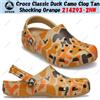 Crocs Classic Duck Camo Clog Tan Shocking Orange 214293-2NW taglia unisex