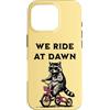 Dawn Rider Raccoon Apparel Custodia per iPhone 16 Pro Raccoon Equitazione Triciclo Noi Cavalchiamo All'alba