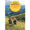 Vandana Shiva Earth Democracy (Tascabile)
