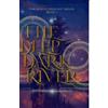 Hannah Kate Stallo The Deep Dark River (Tascabile) Mystic Crescent