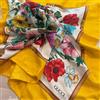 GUCCI Sciarpa di seta floreale motivo cintura gialla 85x85 cm accessorio...