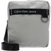 Calvin Klein borsa a tracolla Urban Explorer Reporter18 Mercury Grey grigio