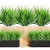 FENGQQKJ 15 mazzi di fiori artificiali per esterni, piante artificiali, erba in plastica resistente ai raggi UV, arbusti finti, arbusti, fiori verdi, decorazione ideale per giardino, balcone, terrazza, erba