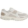 NIKE - Sneakers - Panna