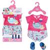 BABY born Pigiama da Bagno con Scarpe 43 cm - per Bambini Dai 2 Anni in Su - Facile per Mani Piccole - Include Completino, Scarpe & Gruccia
