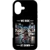 Night Rad Raccoon Co. Custodia per iPhone 17 We Ride At Dawn Raccoon Triciclo City Rider