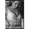 Karly Violet Hotwife Honeymoon - A Hot Wife Multiple Partner Romance (Tascabile)