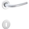 Maniglia modello tre con rosette e bocchette patent cromo satinato