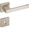 - Maniglia modello q-style con rosette e bocchette patent nichelato