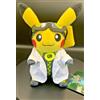 Pokémon Center Pokemon Center Pokemon GO Professor Willow's Assistant Pikachu Peluche Giocat...