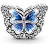 PANDORA Ciondolo Moments a forma di farfalla in argento Sterling con zirconia cubica trasparente e smalto blu e bianco sfumato