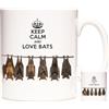 KAZMUGZ Tazza con pipistrelli Keep Calm and Love Bats - 325 ml in ceramica regalo per amanti dei pipistrelli - Divertente tazza da caffè Wildlife - fornita in resistente confezione regalo