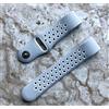 NICKSTON Grigio con Bianco Gomma Morbida Silicone SPORTS Fascia Strap per Fitbit Charge 2