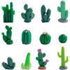 Hoite 24 mini cactus in resina, 12 misure realistiche di ornamenti succulenti in resina, per interni auto, ufficio, scrivania, balcone, mini paesaggio