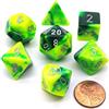 Chessex 7 Die Set Chessex GEMINI GREEN YELLOW Dice VERDE GIALLO Dadi Dado 26454