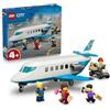 LEGO City Jet Passeggeri - Modellino di Aereo Giocattolo da Costruire con 4 Minifigure e Accessori da Viaggio - Giochi Didattici - Idea Regalo di Compleanno per Bambini da 4 Anni in su - 60492