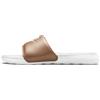 Nike Victori One, Scarpe da spiaggia e piscina Donna, Bianco Metallic Red Bronze White, 44.5 EU