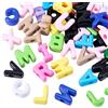 SOFPLATE 50 pz Stili Casuali Perline A Forma di Lettera Alfabeto Perline Acriliche Sfuse Plastica Opaca Colorata Distanziatori di Lettere Dei Cartoni Animati per La Creazione di Gioielli Risultati Fai