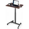 VEVOR Scrivania Regolabile in Altezza Postazione Sit-Stand Mobile 4 Ruote, Scrivania con Piano Ampio per Computer, 650 x 480 mm, Portata 15 kg, Gancio, 2 Ruote Bloccabili, per Casa e Ufficio, Marrone