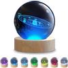 CSL-Computer Lampada Sfera di Cristallo 3D con Sistema Solare, Sfera di Cristallo k9 3D, 7 Colori Luce Notturna Sfera di Cristallo Ricarica USB, Diametro 6 cm, Alimentazione 5V USB, Con Base in Legno