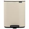 Brabantia Pattumiera a pedale Bo 12L (Soft Beige), Pattumiera con pedale e coperchio a chiusura soft, Secchio spazzatura facile da pulire con secchio interno rimovibile e sacchetti PerfectFit inclusi