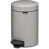 Brabantia Pattumiera con pedale NewIcon da 3 litri, Pattumiera differenziata piccola, Secchio spazzatura con chiusura silenziosa, con sacchetti spazzatura PerfectFit in omaggio, 17 x 24 x 26 cm
