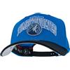 Mitchell & Ness Team Arch Cappellino da Baseball con Chiusura Classic Red Snapback - Minnesota Timberwolfes (Blu/Nero)