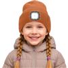 ATNKE Bambini LED Cappello con Luce, USB Ricaricabile 4 LED Corsa Torcia Mani Libere Testa Lampada Invernale Calda Pile Foderato Berretto Lavorato Maglia Regali per Ragazzi e Ragazze/Caramel