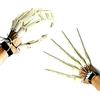 LONGLU Halloween Wearable Articulated Finger Extensions Skull Bone Fingers Prop Claw Gloves, un paio di guanti Devil Claws Cosplay Fit for all Finger Flexible Spider Hand Claws (bianco)
