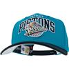 Mitchell & Ness Team Arch Cappellino da Baseball con Chiusura Classic Red Snapback - Detroit Pistons (Turco/Nero)