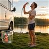 Suusolny Doccia portatile da campeggio con pompa sommergibile a batteria, portata 3 l/min, tubo da 2,3 m, doccetta e pistola ad acqua, gancio a ventosa, set doccia mobile per campeggio, giardino