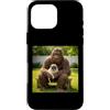 Bigfoot and Pug Backyard Candid Moment Custodia per iPhone 16 Pro Max Pug Sitting with Bigfoot Funny Dog Lover