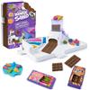 Kinetic Sand, Laboratorio dei Dolci con 453 g di Sabbia modellabile, Custodia Snack, 8 Attrezzi e formine, Giocattolo sensoriale Creativo a Tema Dolci per Bambini dai 5 Anni in su