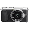 Fujifilm X70 Fotocamera Digitale da 16 Megapixel, Sensore APS-C X-Trans CMOS II, Obiettivo 18.5 mm, f/2.8, Schermo LCD 3 Touch Screen Orientabile a 180°, Otturatore Centrale, Argento