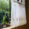 A.Monamour Tenda Corta per Finestra Piccola Voile Bianco Ricamo In Pizzo Floreale Trasparente Con Fiocco Tendina Tenda da Cucina Bistrot Caffè Mezza Tenda Mantovana Tenda a Vetro Tenda a Pannello