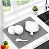 Euqvunn Tappetino Scolapiatti Silicone, Tappeto Scolapiatti Cucina Lavello, Tappetino Asciuga Piatti Pieghevole, Tappetino Scolapiatti Assorbente, Asciugatura Rapida, 43×34 cm (Grigio)