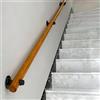 FPIGSHS Corrimano in legno, Corrimano per scale universale da esterno per interni, corrimano per scale in legno antiscivolo, kit completo, con 2 staffe fisse in ferro, contro il muro (D, 50cm)