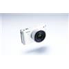Nikon 1 J1 con Obiettivo NIKKOR 10 mm Pancake, Colore Bianco [Versione EU]