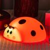AVEKI Simpatica luce notturna a forma di coccinella per bambini, luce | Luce notturna a forma di scarabeo rosso, per camera da letto, 3 livelli, dimmerabile, lampada da comodino, lampada da tavolo