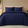 Pamposh Set copripiumino righe satinate - Set di biancheria da letto di qualità alberghiera premium - Biancheria da letto in microfibra ipoallergenica (Marina, (260 x 220) + 2 x (50 x 80))